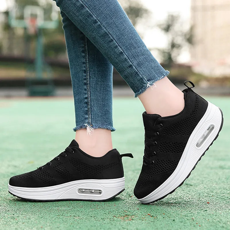Orthopedic sneakers with air bubbles | Zenda